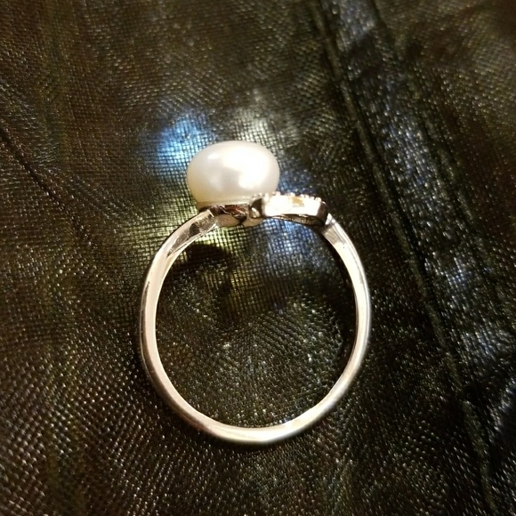 925  Silver Adjustable Ring, Freshwater Pearl - Picture 4 of 6
